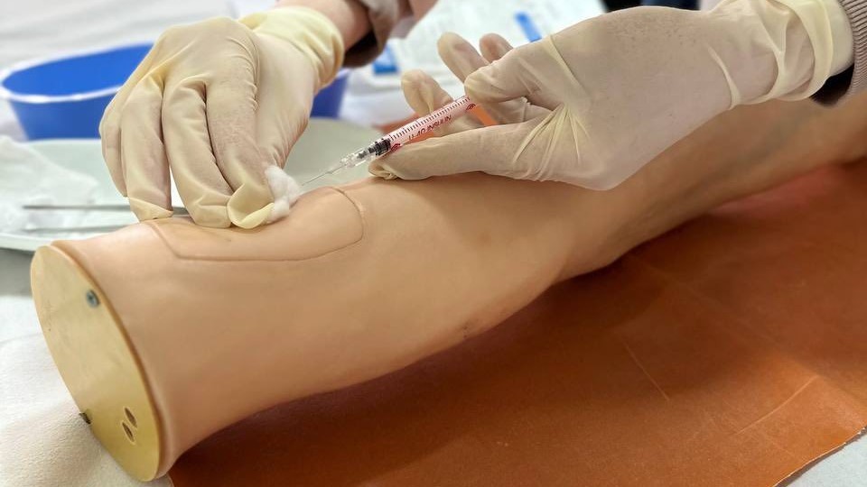 Практичне заняття з дисципліни «Догляд за хворими та медична маніпуляційна техніка»